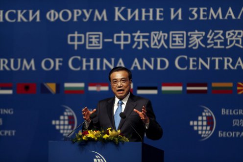 Li Ko-csiang kínai miniszterelnök (Fotó: MTI/AP/Marko Drobnjakovic)